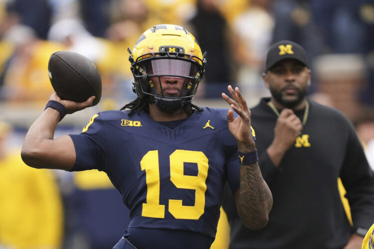 All eyes on top-rated recruit Bryce Underwood at QB for No. 14 Michigan in Sherrone Moore’s 2nd year